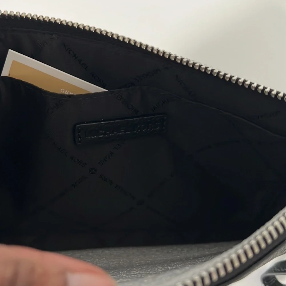 Michael Kors wristlet with silver hardware - Picture 5 of 6